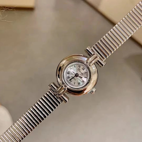 Fashionable Trend Quartz Watch Retro Lamp Luxurious Women's Watch